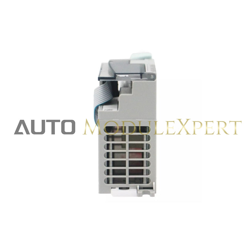 وحدة إخراج مرحل 8 نقاط MicroLogix 1762-OW8 من Allen-Bradley