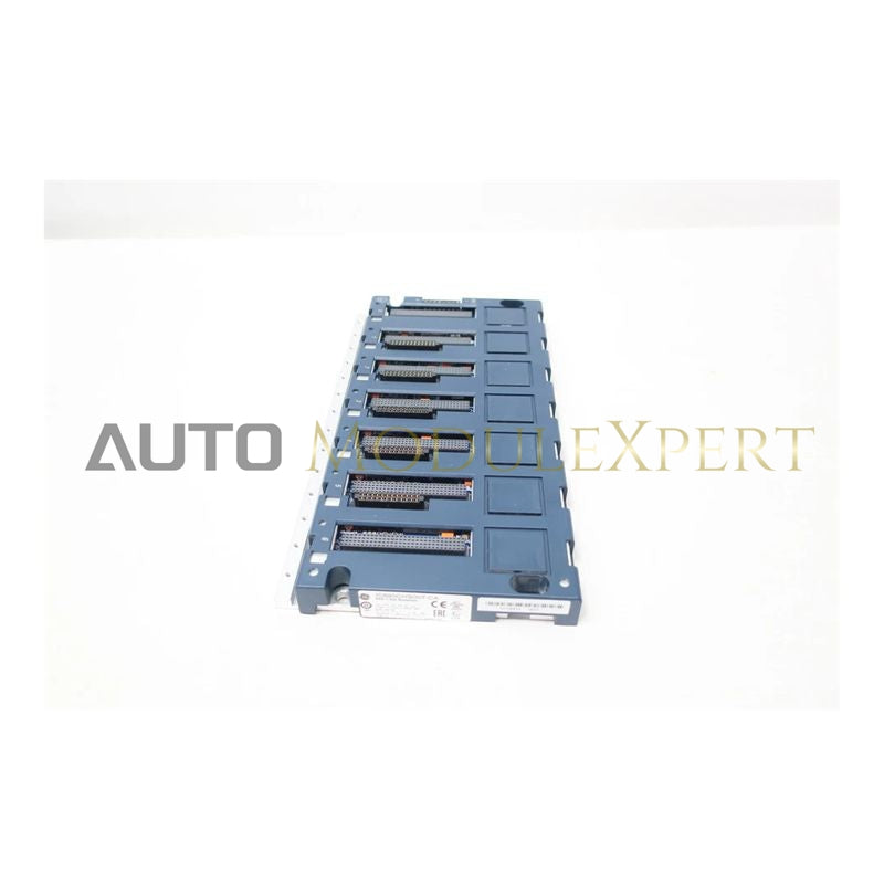 بک‌پلن یونیورسال ۷ اسلات IC695CHS007 جی‌ای فانوک