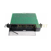 GE Fanuc IC697MDL940 Relay Output Module